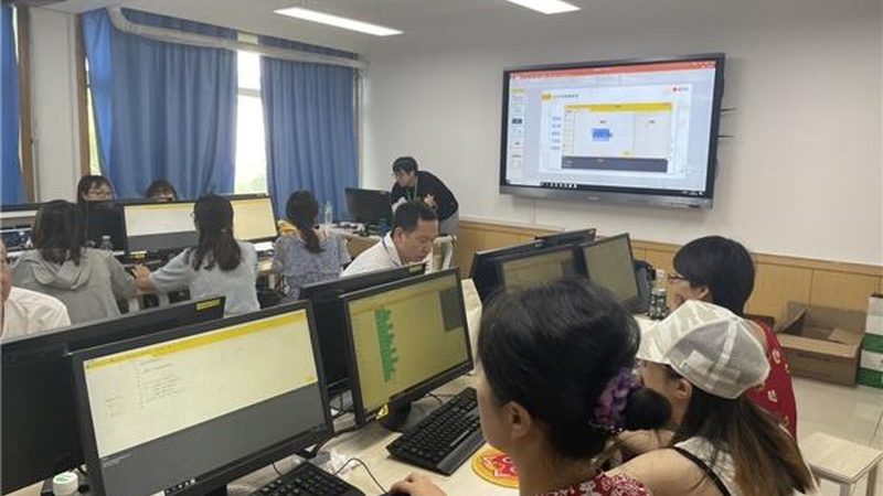 考叉车证哪个学校正规
